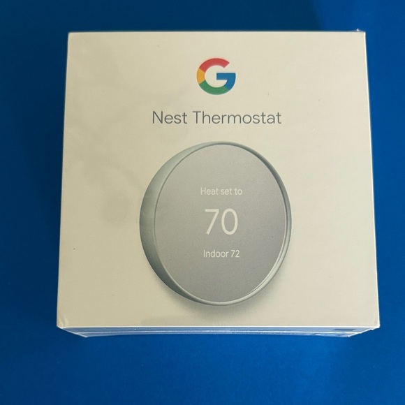 Google Nest Thermostat in Silver and White - Picture 1 of 5